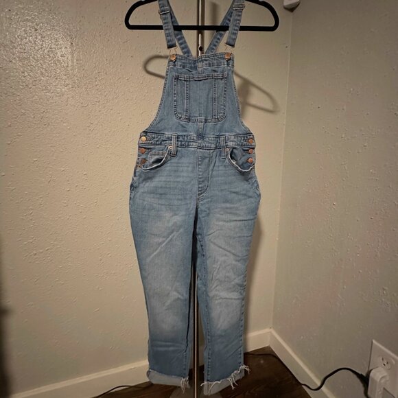 Universal Thread Women's Size 4/27 High-Rise Denim Cropped Raw Hem Overalls - Picture 5 of 9